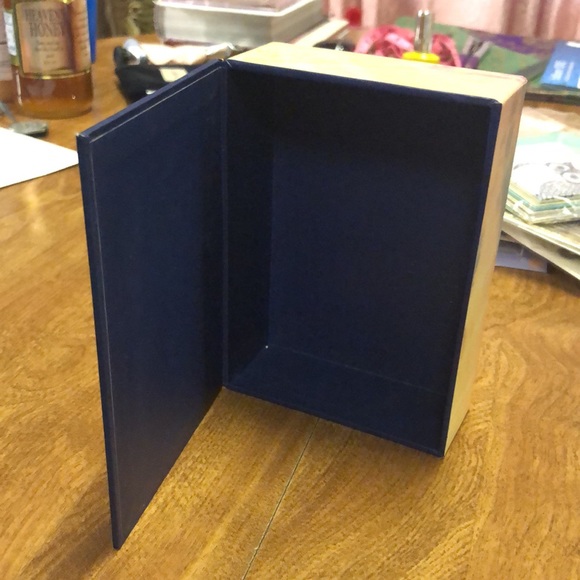 Tiny Thomas Kinkade Empty Box - Picture 3 of 9